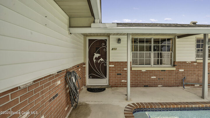 Property Photo: 850 Cardinal Road FL 32926