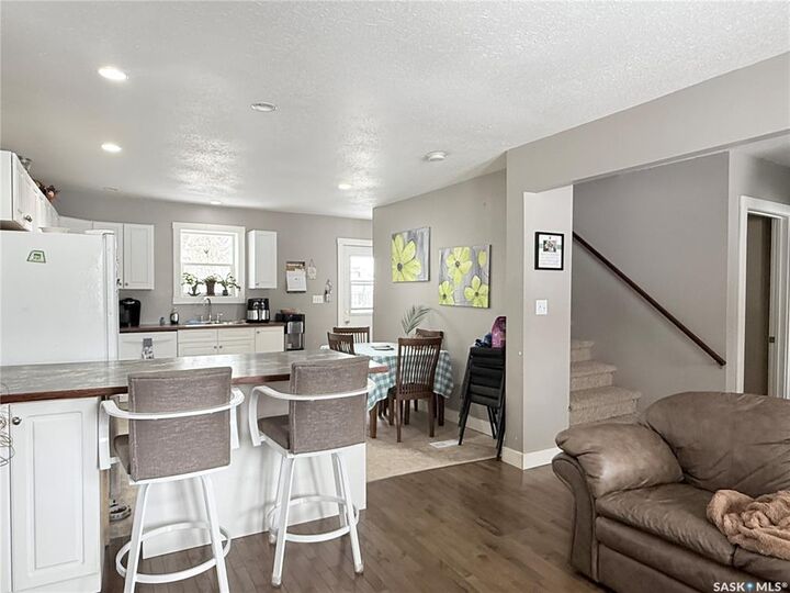 Property Photo: 326 5th Avenue W SK S0A 2P0