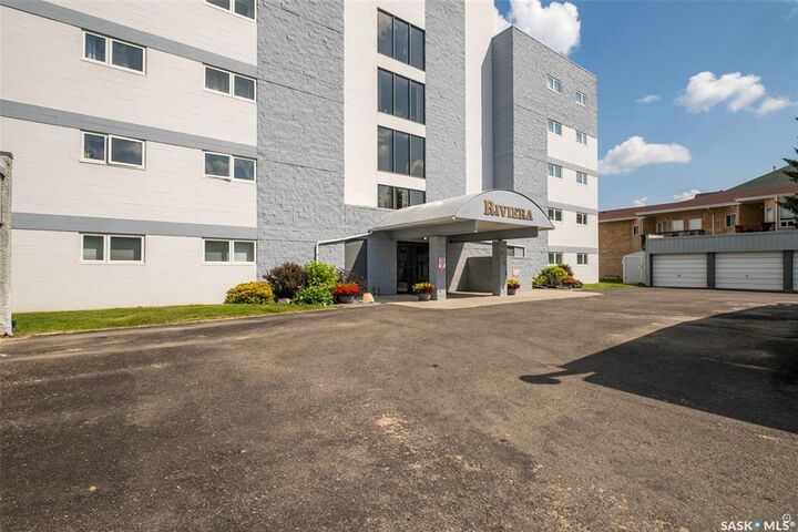 516 River Street E 1B — photo 1