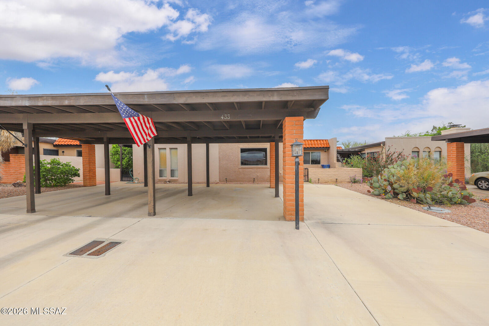 Property Photo:  433 N Calle Del Diablo  AZ 85614 