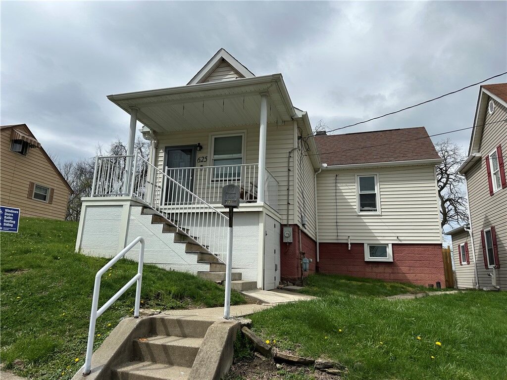 Property Photo:  625 Delaware St.  PA 15062 