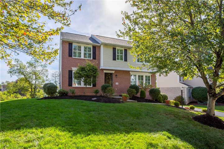 Property Photo:  114 Pine Creek Dr  PA 15367 