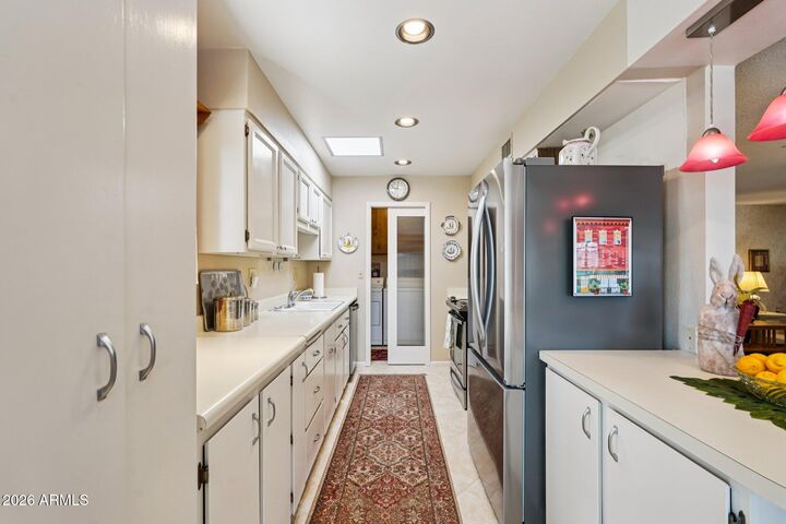 Property Photo: 10526 W Highwood Lane AZ 85373