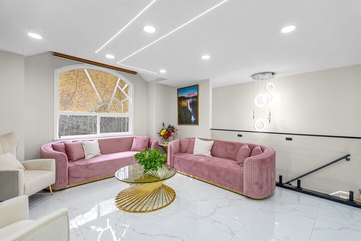 Property Photo: 4840 196 Street BC V3A 7Z7