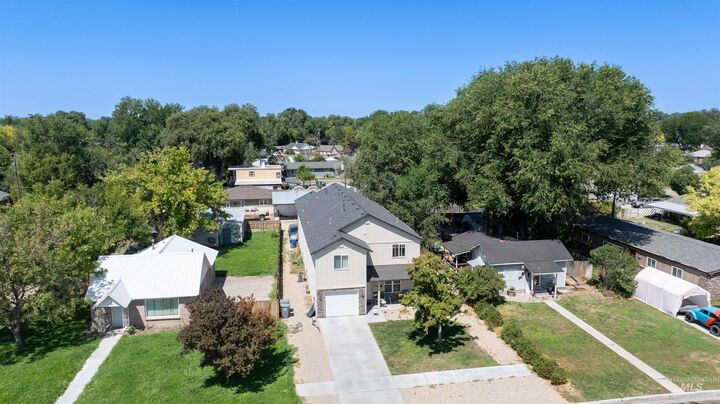 Property Photo:  1119 10th Ave So.  ID 83651 