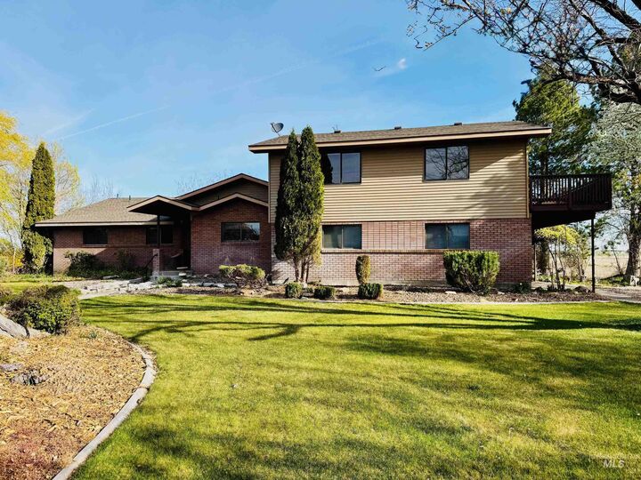 Property Photo:  936 E 350 N  ID 83323 