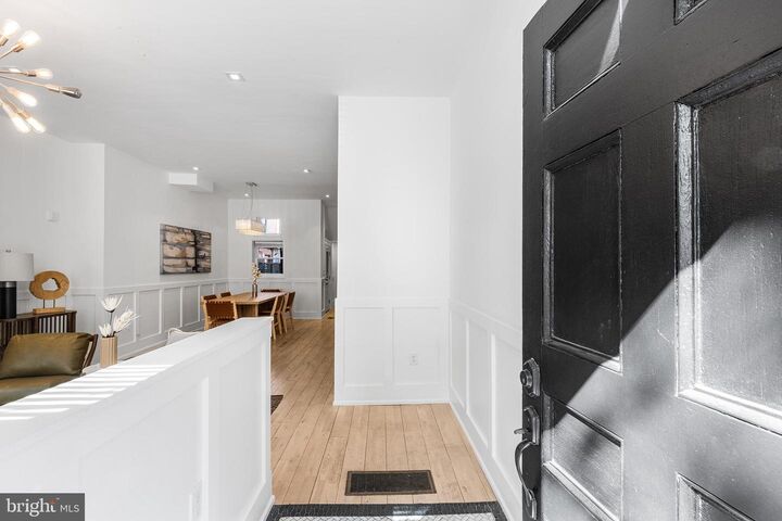 Property Photo:  523 Fairmount Avenue  PA 19123 