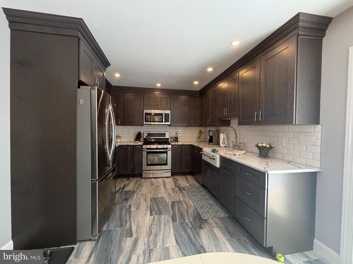 Property Photo:  118 Darien Road  NJ 07731 