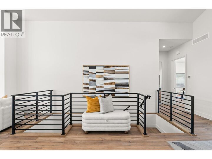 Photo de la propriété: 901 Melrose Street BC V1P 0A8