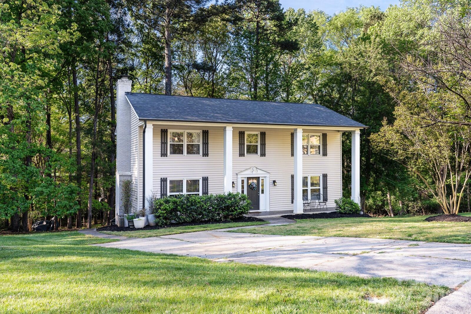 Property Photo:  8124 Red Cap Lane  NC 28270 