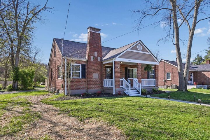 Property Photo: 962 Helen Street OH 45150