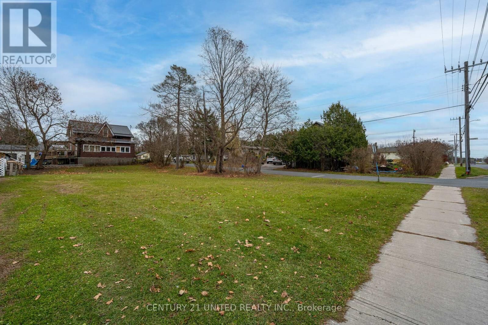 Property Photo:  128 Concession Street  ON K0L 2H0 