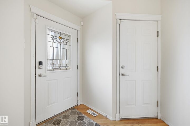 Photo de la propriété: 18 Daulton Crescent AB T8N 6H1