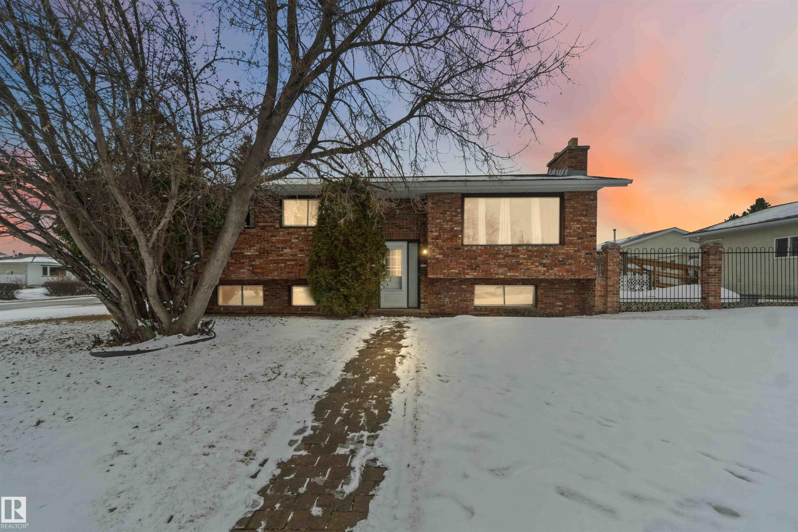 Photo de la propriété:  50 Westview Crescent  AB T7X 1K8 
