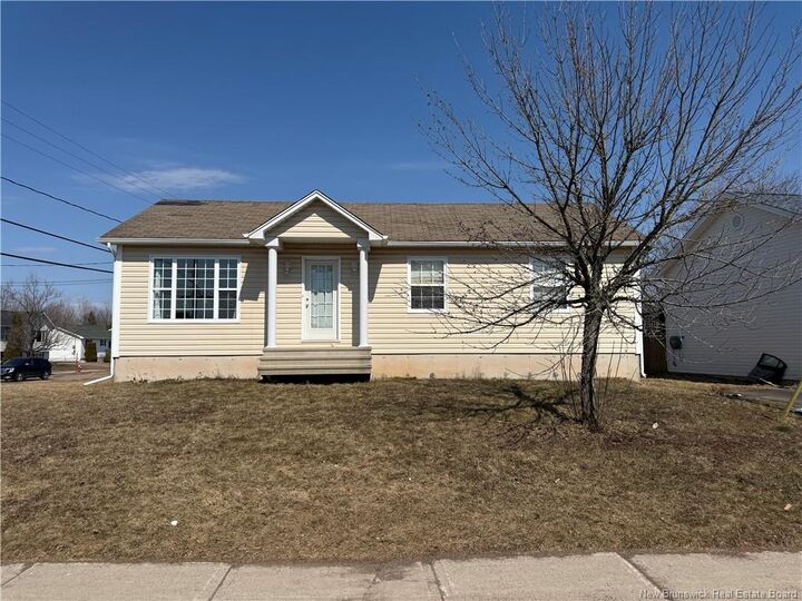 Property Photo: 333 Twin Oaks NB E1G 4W7