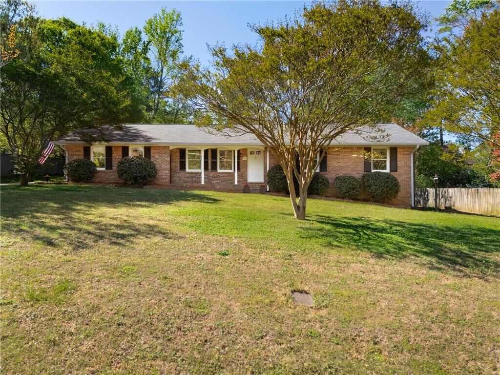 Property Photo:  2800 Idlewood Drive  GA 30062 
