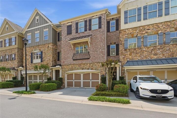 Property Photo:  965 Thibideau Court  GA 30328 