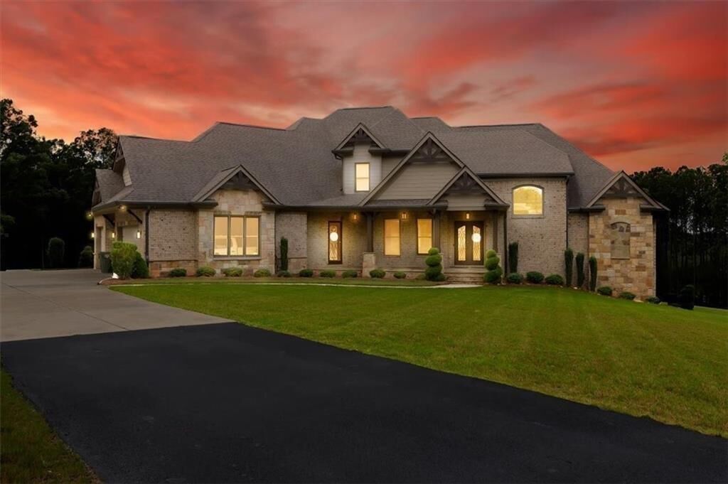 Property Photo: 5460 Emmett Still Road GA 30052