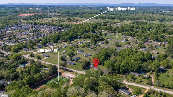 Property Photo: 6844 Reidville Road SC 29388