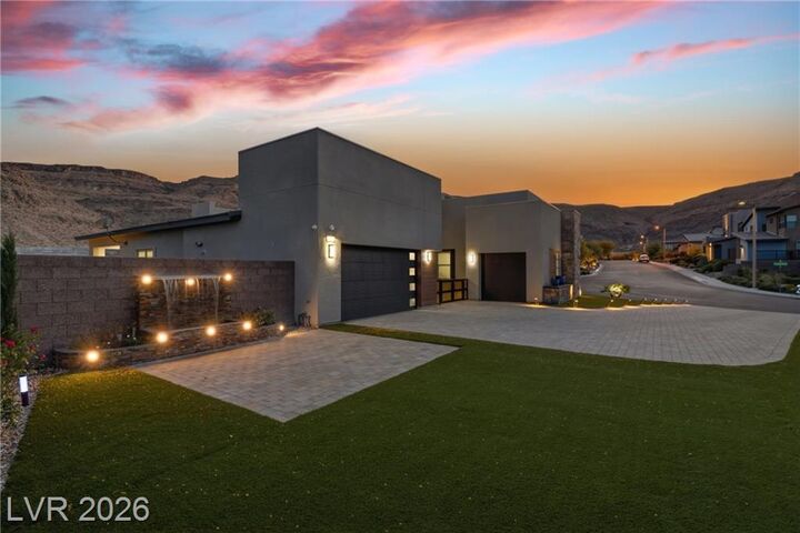 Property Photo: 6880 Equinox Cliff Street NV 89135