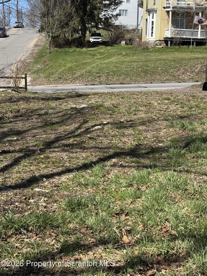 Property Photo: 62 Canaan Street PA 18407