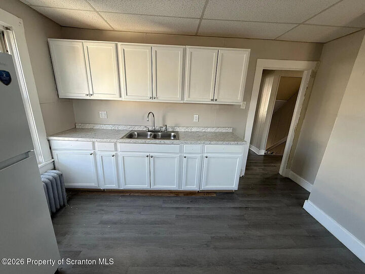 Property Photo:  214 S Sumner Avenue 2  PA 18504 