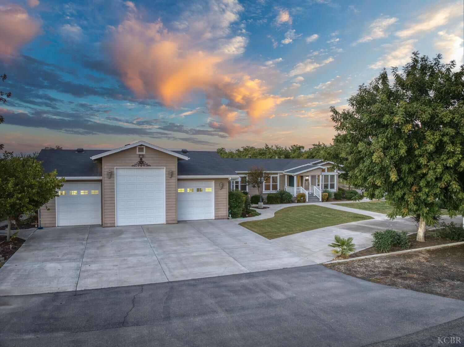 Property Photo:  8646 Cairo  CA 93242 