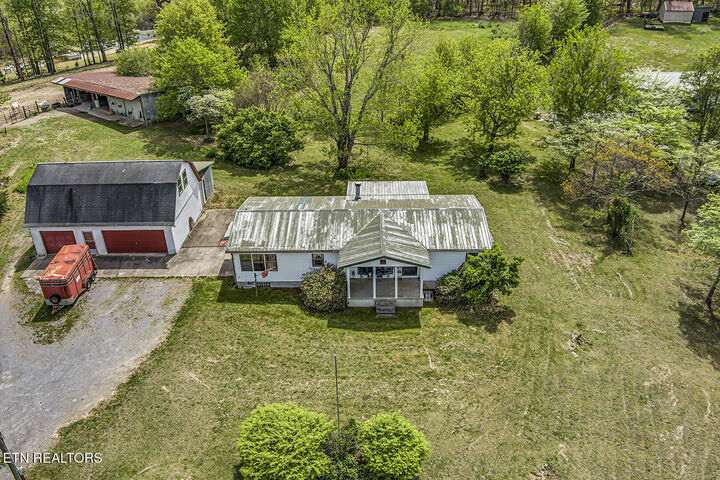 Property Photo:  223 Reed Rd  TN 37880 
