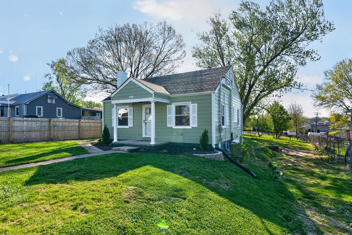Property Photo:  730 Lakeview Drive  KY 40505 