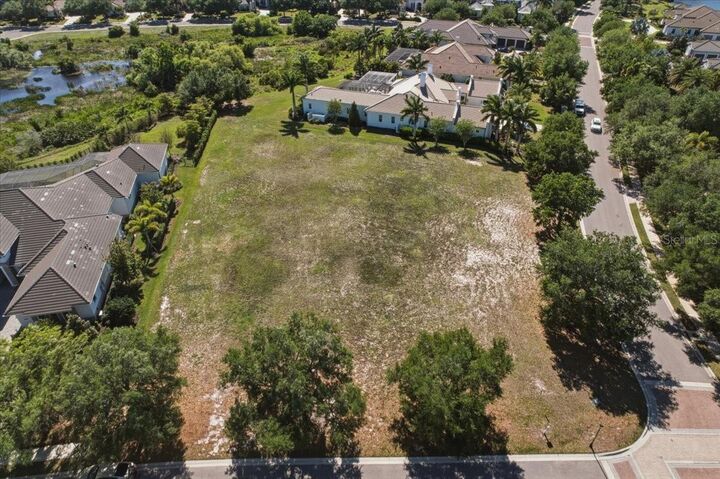 Property Photo: 15908 Baycross Drive FL 34202