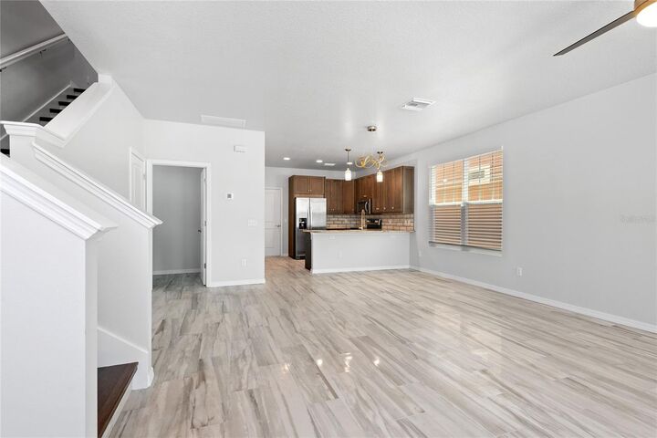 Property Photo: 537 Sunbranch Lane FL 32707