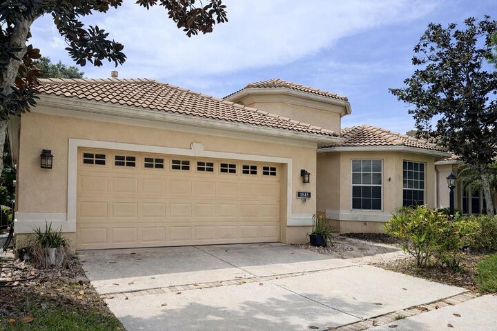 Property Photo:  1348 Thornapple Drive  FL 34229 