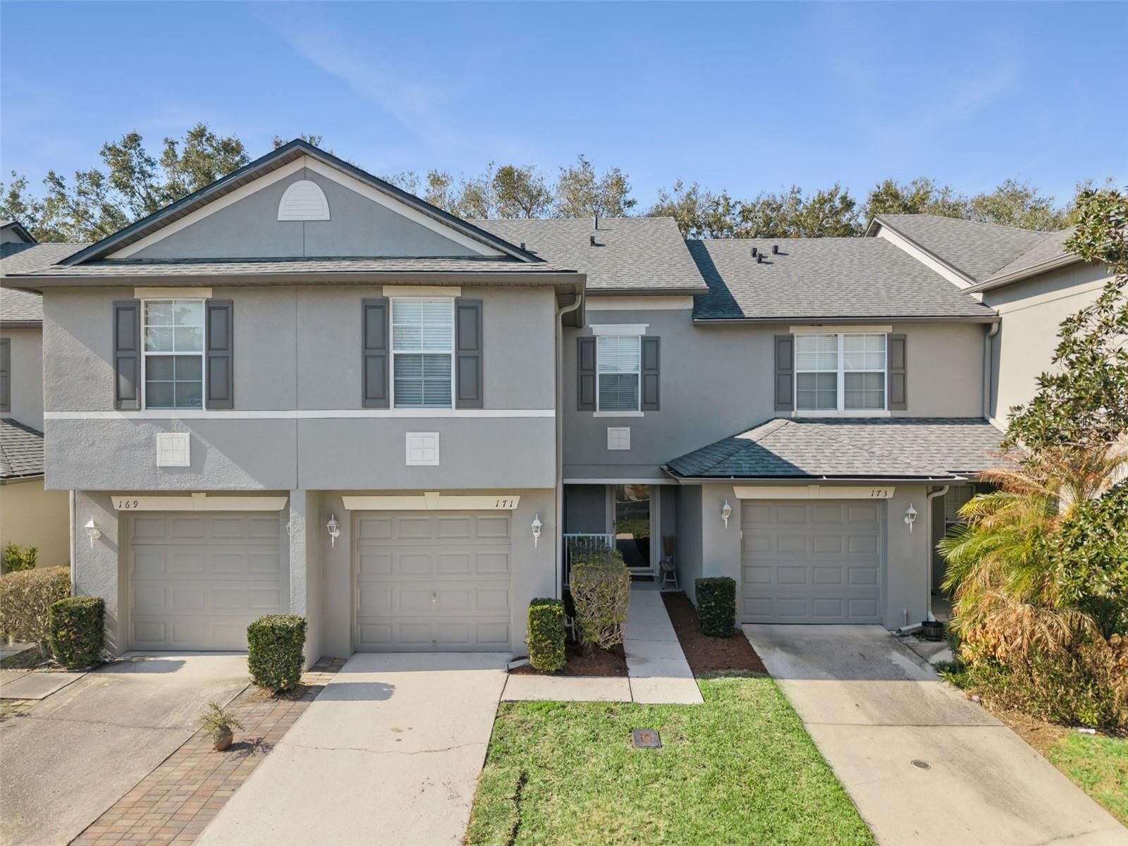 Property Photo: 171 Constitution Way FL 32708