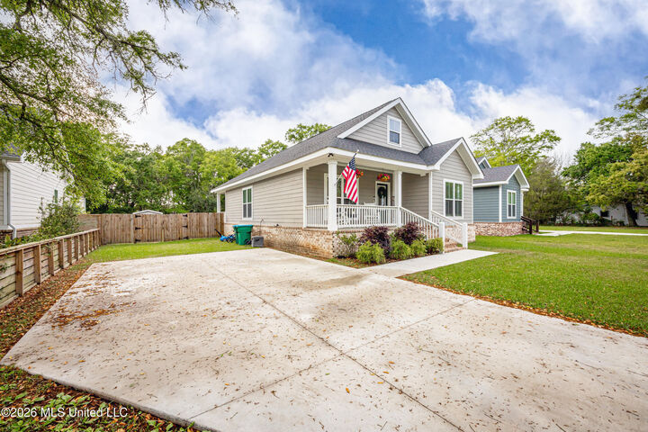 Property Photo:  1439 Mantou Street  MS 39567 