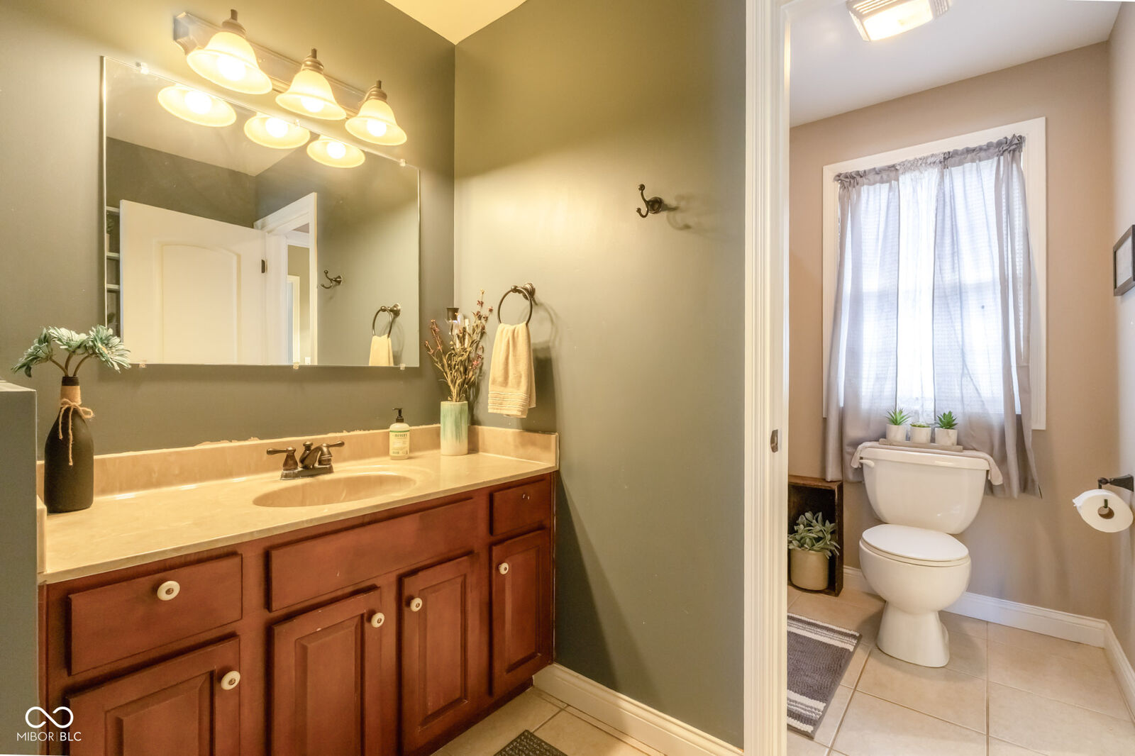 Property Photo:  5522 River Birch Drive  IN 47201 