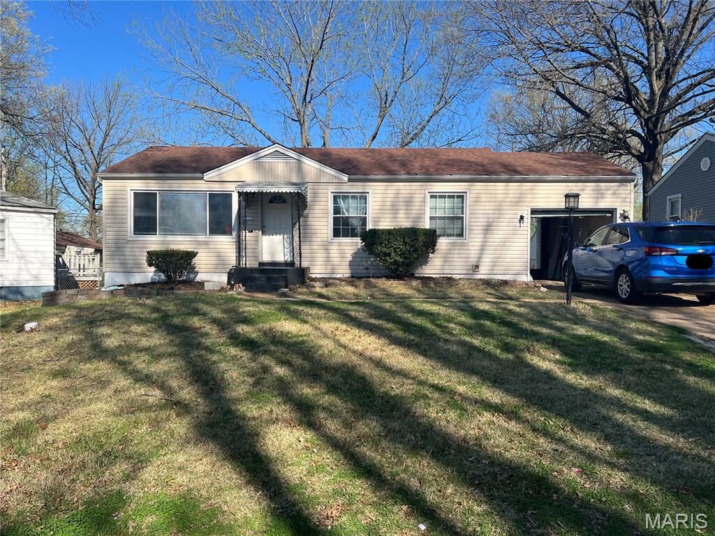 Property Photo: 10505 Druid Drive MO 63137