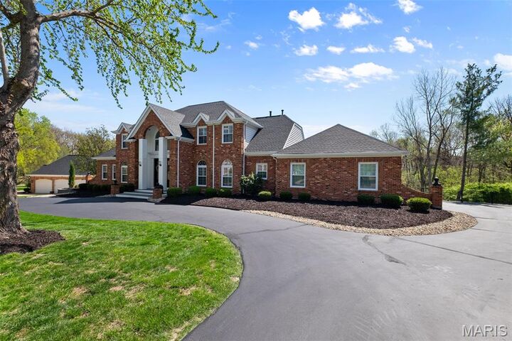 Property Photo: 1406 Wildhorse Parkway Drive MO 63005