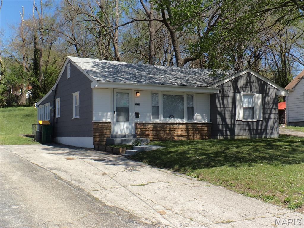 Property Photo:  7133 Beulah Avenue  MO 63136 