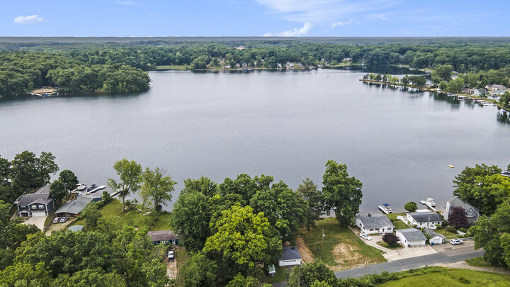 Property Photo:  12349 N Sherman Lake Drive  MI 49012 