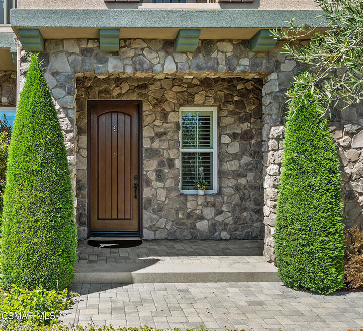 Property Photo:  7375 Elk Run Way  CA 93021 