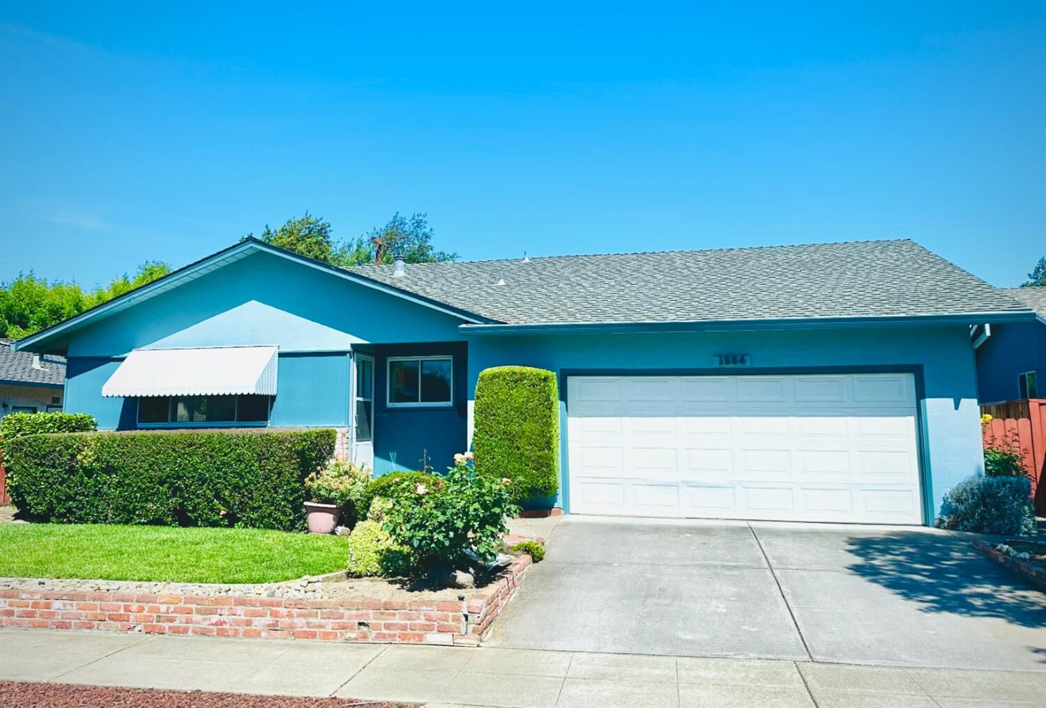 Property Photo: 1564 Mallard Way CA 94087
