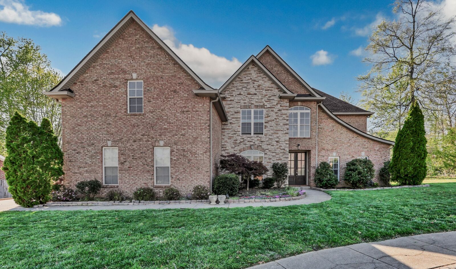 Property Photo: 132 Lyme Dr TN 37043