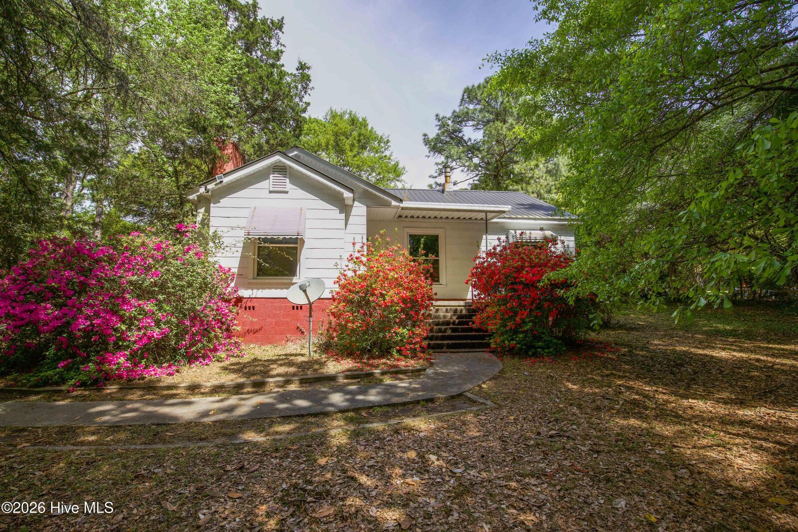 Property Photo:  701 E Main Street  NC 28315 