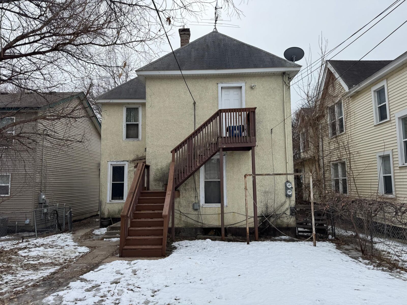 Property Photo:  895 Edmund Avenue  MN 55104 