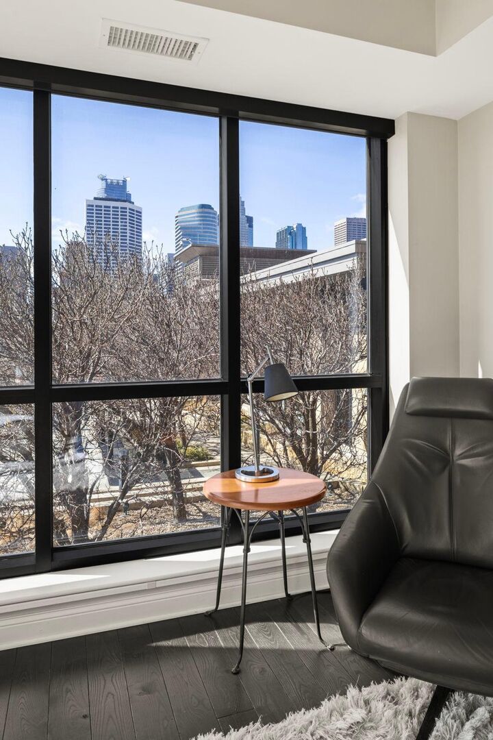 Property Photo: 100 3rd Avenue S 607 MN 55401