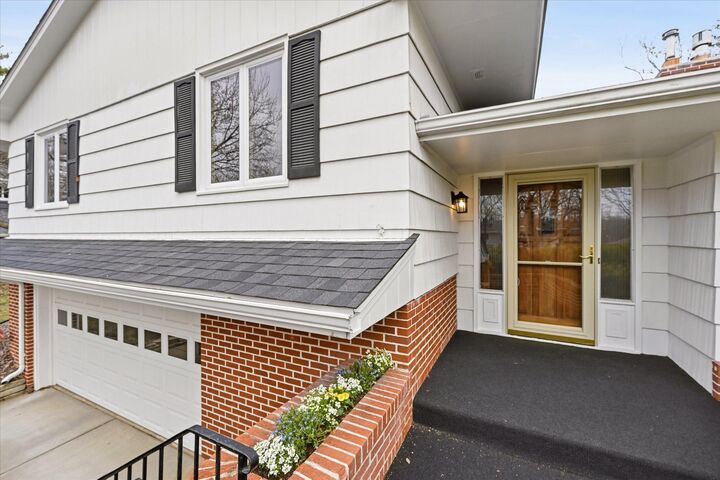 Property Photo:  2311 Gettysburg Avenue S  MN 55426 