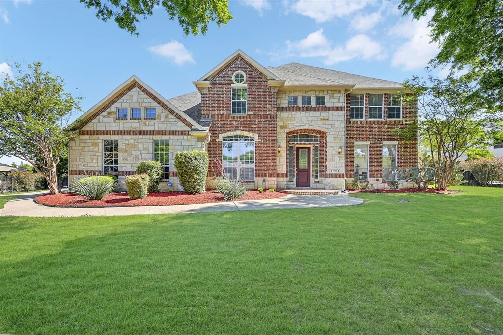 Property Photo:  2723 Prairie Acres Cove  TX 75104 