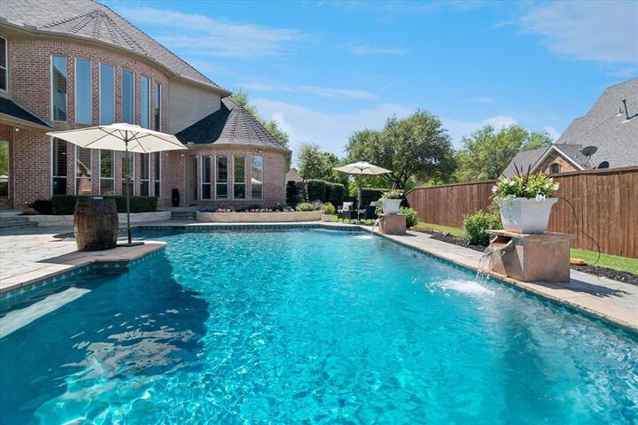 Property Photo:  2349 Bridgewood Drive  TX 76262 