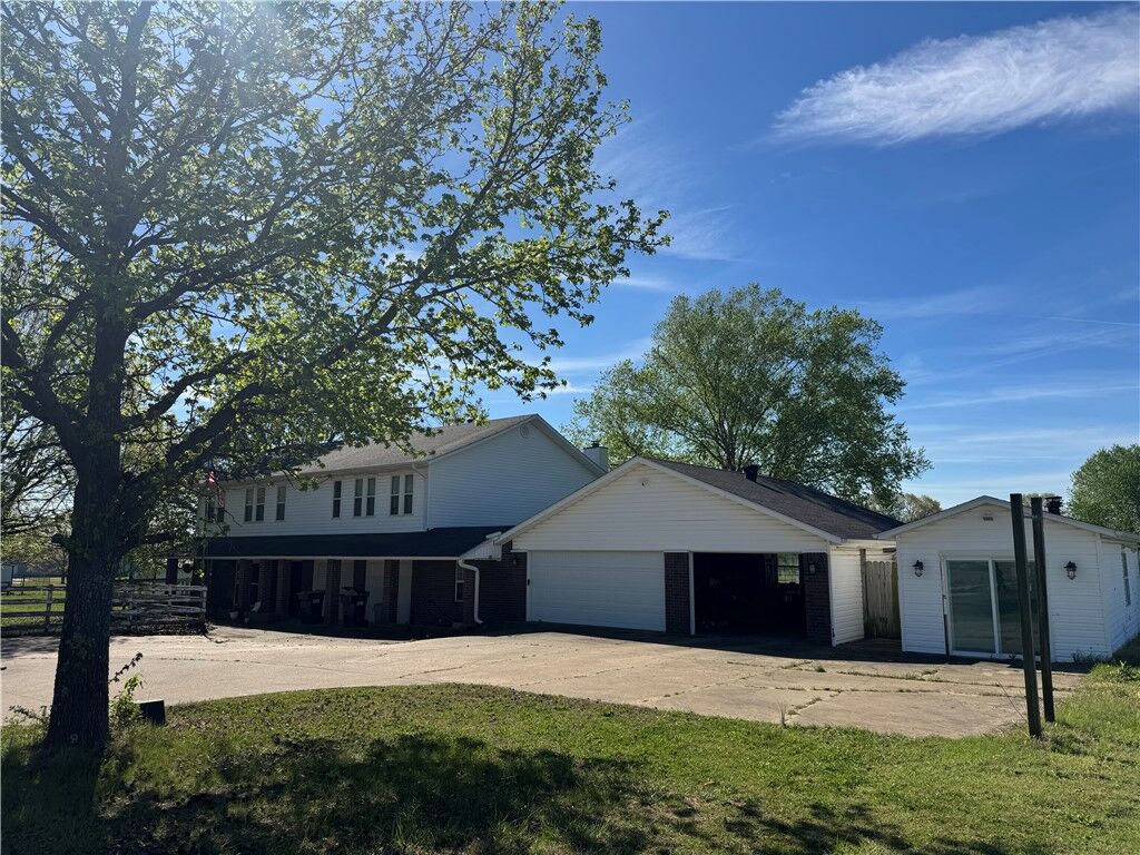 Property Photo: 1035 Hatcher Road AR 72764