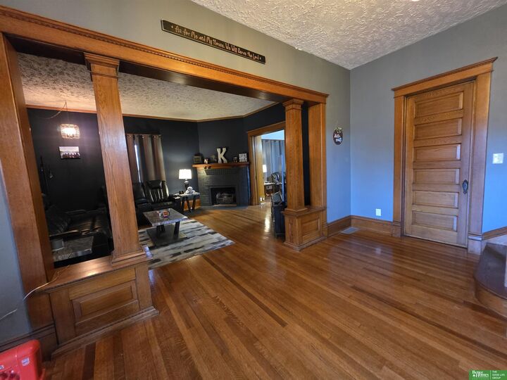 Property Photo: 420 E 7th Street NE 68467